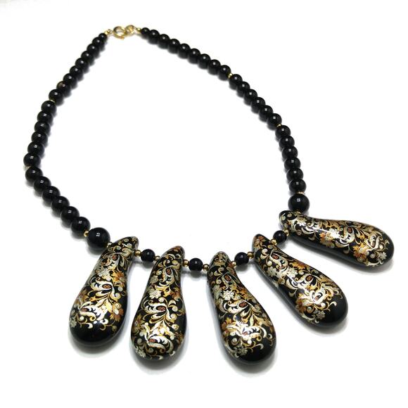 Vintage Japan Hand Painted Porcelain Necklace, Lucite Beads, 1950s - Picture 3 of 10